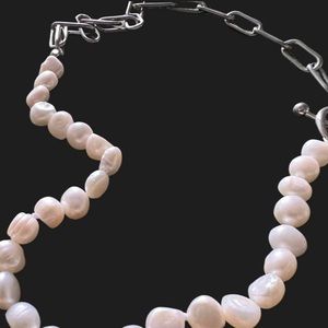 Pearl and chain link combo necklace